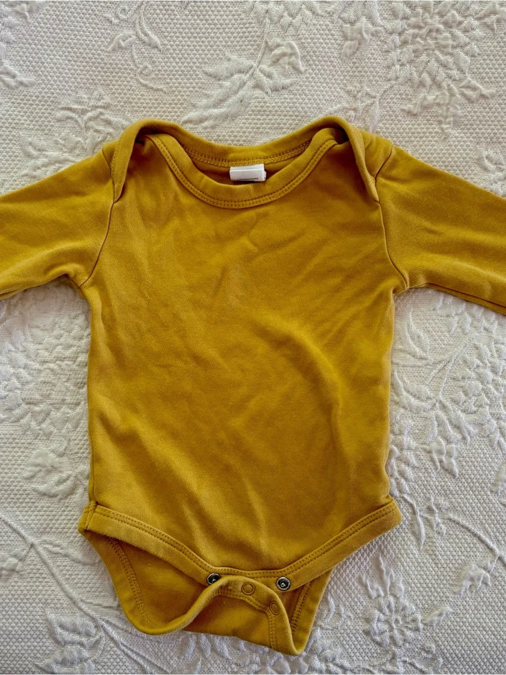 5 Bodysuits, Colored Organics, 0-3m - Picture 4 of 12